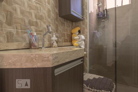 Apartamento à venda com 39m², 2 quartos e 1 vaga Apartamento à venda com 39m², 2 quartos e 1 vagaDetalhe armário banheiro