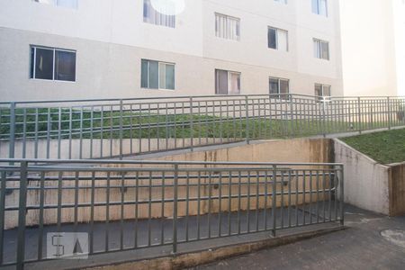 Apartamento à venda com 39m², 2 quartos e 1 vaga Apartamento à venda com 39m², 2 quartos e 1 vagaVista da janela quarto