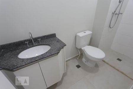 Apartamento para alugar com 75m², 2 quartos e 2 vagas Apartamento para alugar com 75m², 2 quartos e 2 vagasBanheiro