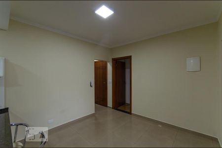 Sala de apartamento para alugar com 2 quartos, 90m² em Cangaiba, São Paulo
