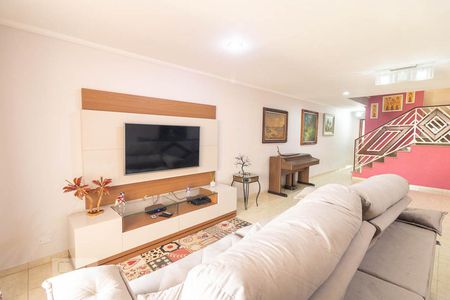 Sala de casa à venda com 4 quartos, 329m² em Vila Curuca, Santo André