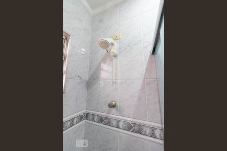 Casa à venda com 329m², 4 quartos e 5 vagasBanheiro da Suíte 2