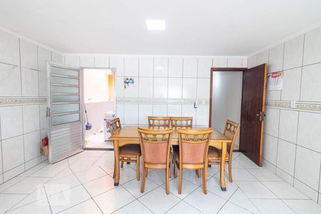 Casa à venda com 329m², 4 quartos e 5 vagas Casa à venda com 329m², 4 quartos e 5 vagasCozinha