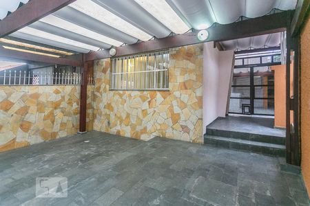 Casa à venda com 150m², 3 quartos e 2 vagasFachada