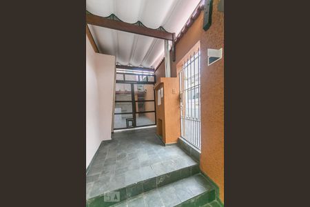 Casa à venda com 150m², 3 quartos e 2 vagasEntrada