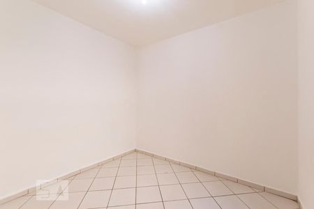 Quarto 1 de casa para alugar com 2 quartos, 50m² em Vila das Mercês, São Paulo