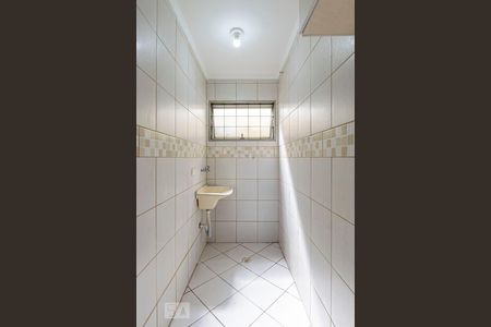 Casa para alugar com 50m², 2 quartos e sem vagaÁrea de serviço