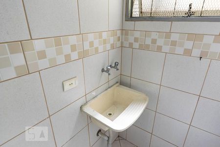 Casa para alugar com 50m², 2 quartos e sem vagaÁrea de serviço