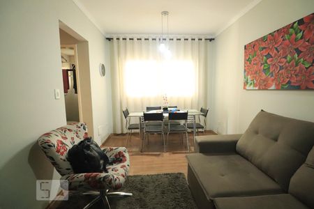 Sala de apartamento à venda com 2 quartos, 66m² em Campestre, Santo André