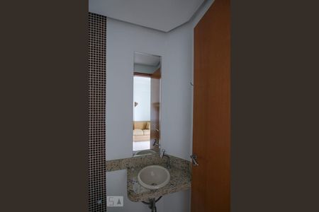 Apartamento para alugar com 36m², 1 quarto e 1 vagaDetalhe do Lavabo - Espelho
