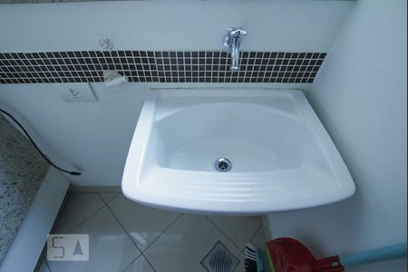 Apartamento para alugar com 36m², 1 quarto e 1 vagaDetalhe da Área de Serviço - Pia