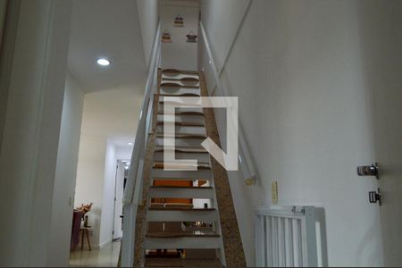 Apartamento para alugar com 180m², 3 quartos e 2 vagasEscada 