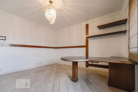 Apartamento à venda com 590m², 3 quartos e 5 vagasEscritório
