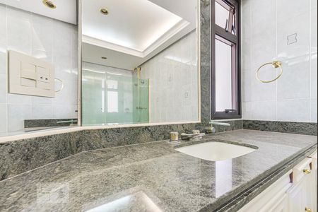 Apartamento à venda com 590m², 3 quartos e 5 vagasBanheiro Suite 1