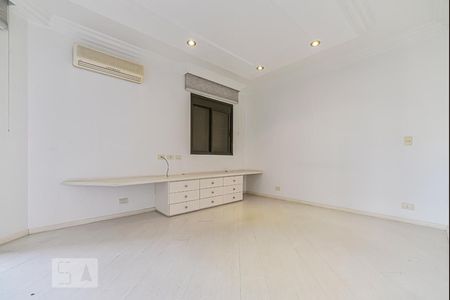 Apartamento à venda com 590m², 3 quartos e 5 vagasSuite 3