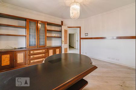 Apartamento à venda com 590m², 3 quartos e 5 vagasEscritório