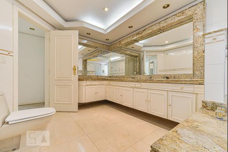 Apartamento à venda com 590m², 3 quartos e 5 vagasBanheiro Suite 3