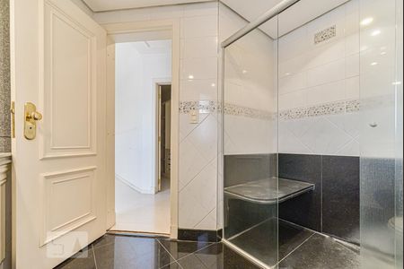 Apartamento à venda com 590m², 3 quartos e 5 vagasBanheiro Suite 2