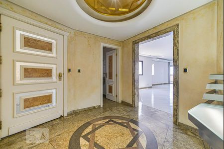 Hall Social de Entrada de apartamento à venda com 3 quartos, 590m² em Bosque da Saúde, São Paulo