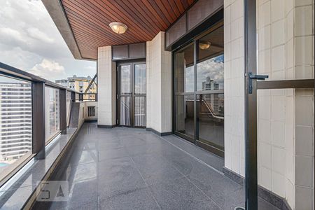 Apartamento à venda com 590m², 3 quartos e 5 vagasSacada da Sala