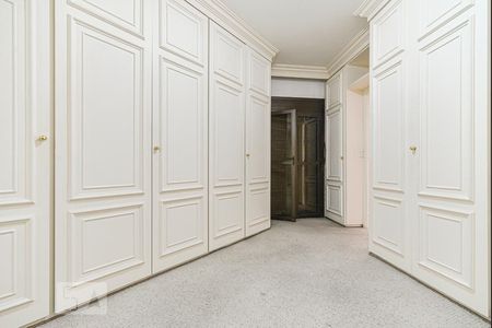 Apartamento à venda com 590m², 3 quartos e 5 vagasCloset da Suite 3