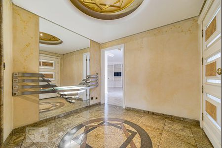 Hall Social de Entrada de apartamento à venda com 3 quartos, 590m² em Bosque da Saúde, São Paulo