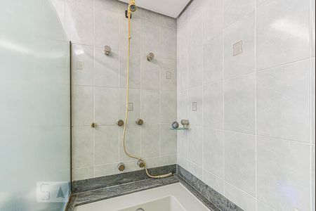 Apartamento à venda com 590m², 3 quartos e 5 vagasBanheiro Suite 1