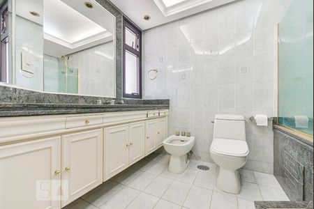 Apartamento à venda com 590m², 3 quartos e 5 vagasBanheiro Suite 1