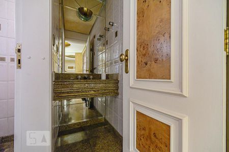 Apartamento à venda com 590m², 3 quartos e 5 vagasLavabo da Sala