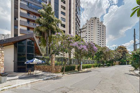 Apartamento à venda com 590m², 3 quartos e 5 vagasFachada