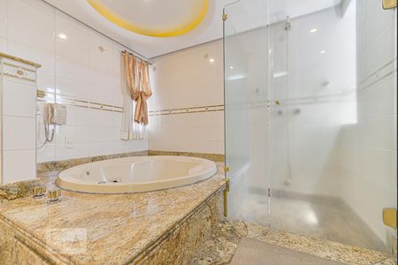 Apartamento à venda com 590m², 3 quartos e 5 vagasBanheiro Suite 3