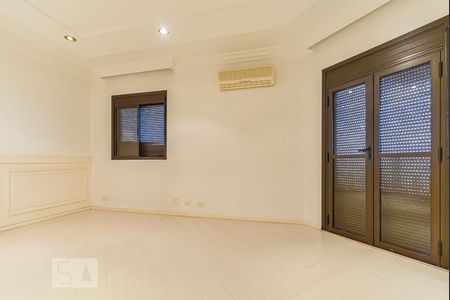 Apartamento à venda com 590m², 3 quartos e 5 vagasSuite 1