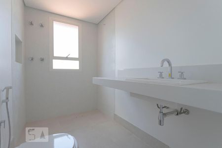 Apartamento para alugar com 215m², 3 quartos e 4 vagasSuíte 1 e 2