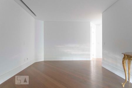 Apartamento para alugar com 215m², 3 quartos e 4 vagasSuíte 3