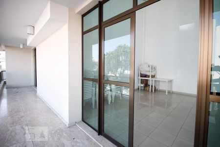 Apartamento para alugar com 52m², 2 quartos e 1 vagaÁrea comum - Salão de festas
