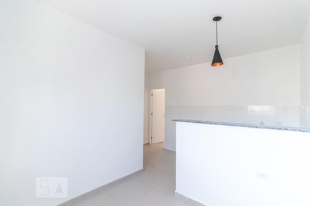 Sala/Cozinha de apartamento para alugar com 1 quarto, 24m² em Parque Cisper, São Paulo
