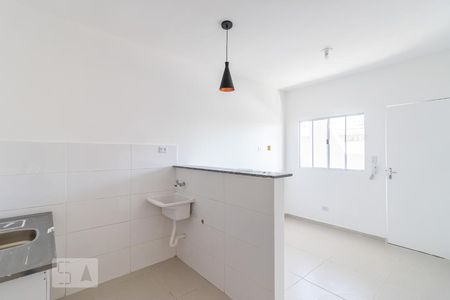 Sala/Cozinha de apartamento para alugar com 1 quarto, 24m² em Parque Cisper, São Paulo
