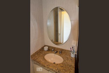 Apartamento à venda com 90m², 3 quartos e 1 vagaBanheiro Social