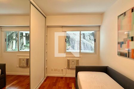 Quarto de apartamento para alugar com 2 quartos, 90m² em Botafogo, Rio de Janeiro