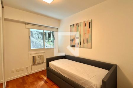 Quarto de apartamento para alugar com 2 quartos, 90m² em Botafogo, Rio de Janeiro