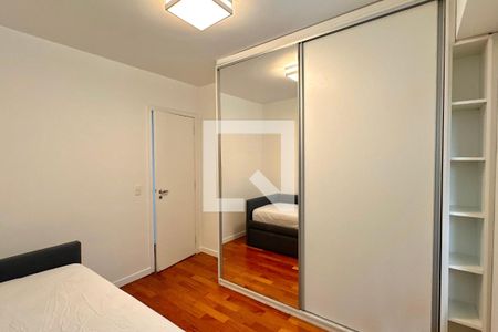 Quarto de apartamento para alugar com 2 quartos, 90m² em Botafogo, Rio de Janeiro