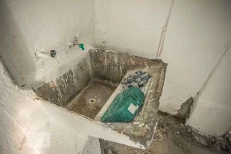 Casa à venda com 36m², 1 quarto e 1 vaga Casa à venda com 36m², 1 quarto e 1 vagaLavanderia (Torneira)