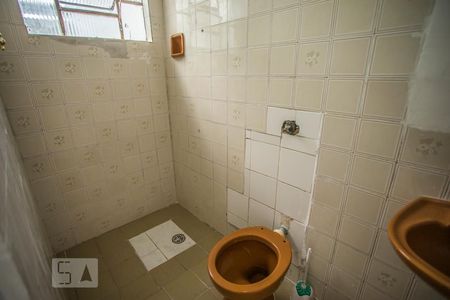 Casa à venda com 36m², 1 quarto e 1 vaga Casa à venda com 36m², 1 quarto e 1 vagaBanheiro
