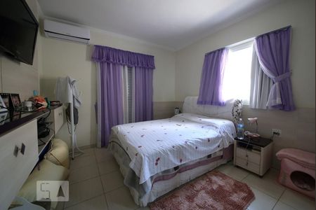 Quarto 1 de casa à venda com 3 quartos, 200m² em Vila Inglesa, São Paulo