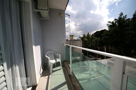 Sacada de casa à venda com 3 quartos, 200m² em Vila Inglesa, São Paulo