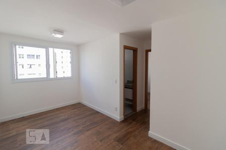 Sala de apartamento para alugar com 2 quartos, 44m² em Jardim Iris, São Paulo
