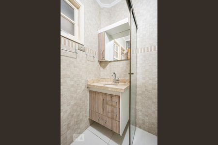 Apartamento à venda com 90m², 2 quartos e sem vagaBanheiro social