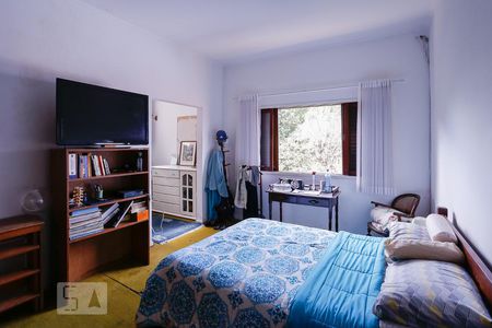 Casa à venda com 220m², 3 quartos e 4 vagasSuíte