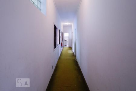 Casa à venda com 220m², 3 quartos e 4 vagasCorredor