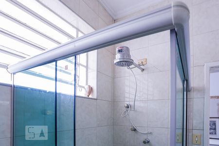 Casa à venda com 220m², 3 quartos e 4 vagasBanheiro Suíte